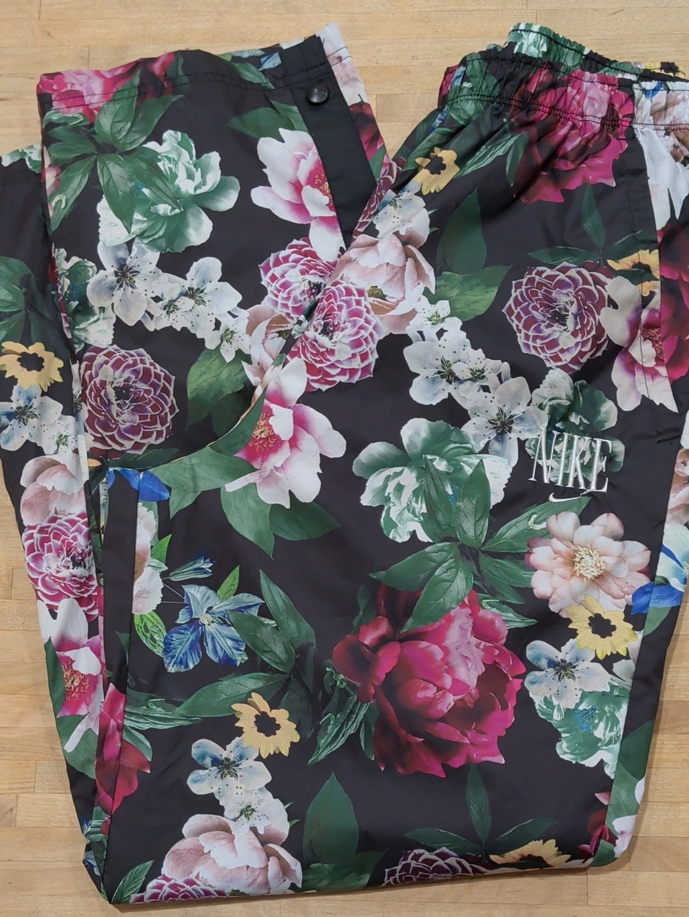 Nike Black Floral Track Pants with Multicolor Blooms Size M